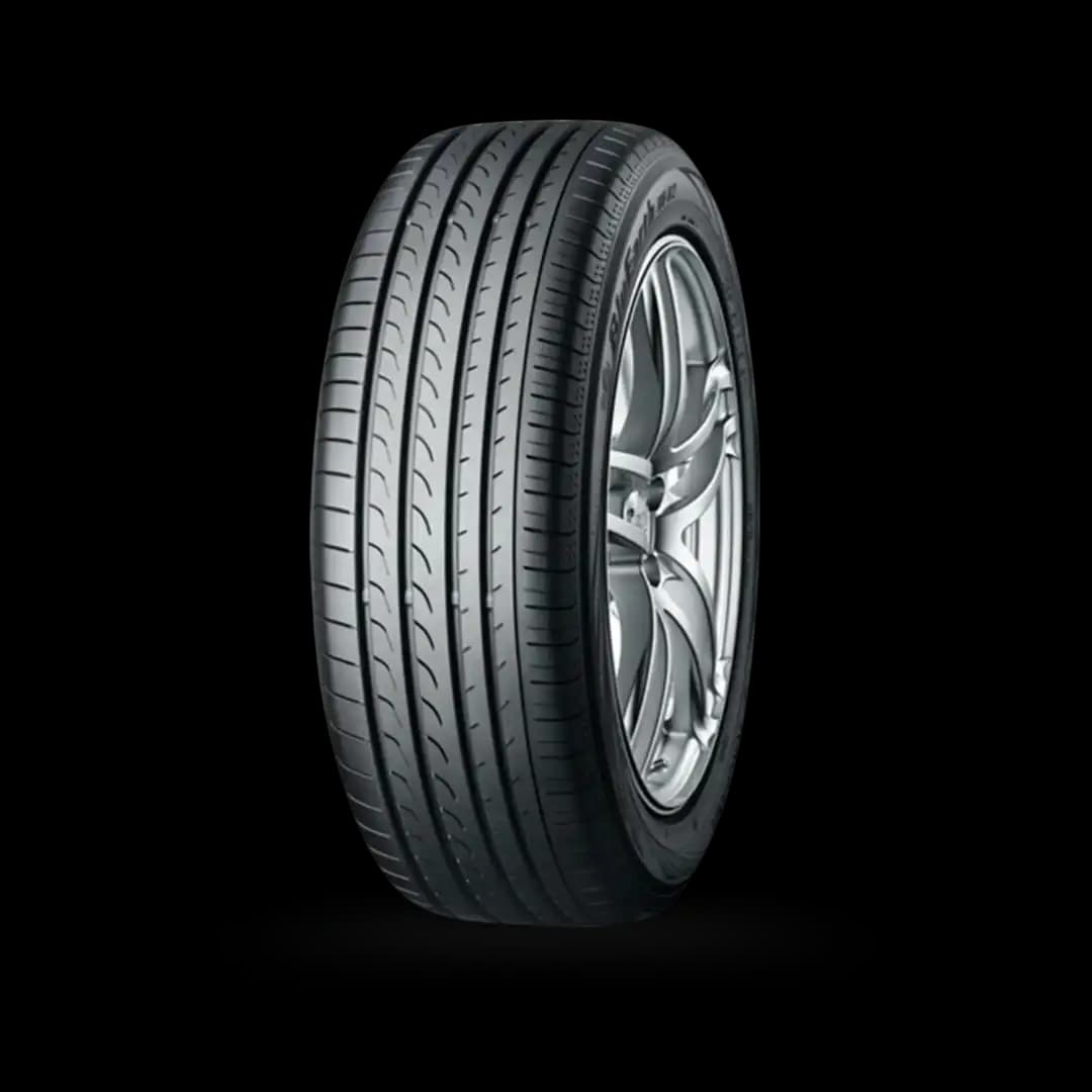 YOKOHAMA 225/50 R18 95V RV02