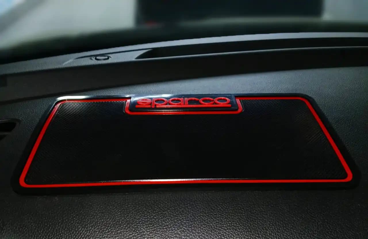 Sparco Anti Slip Dashboard Mats with thin border